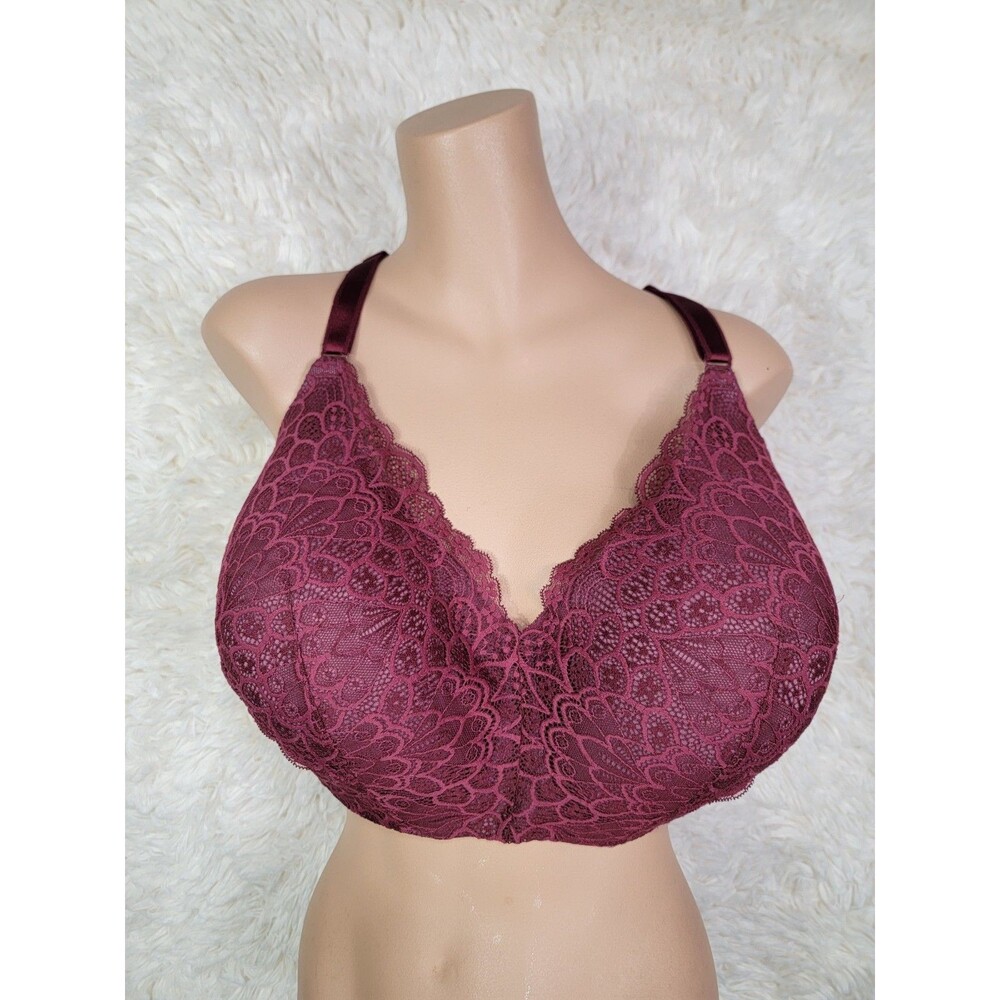 Torrid Curve Bra Women's Size 50D Wireless Molded Cups Burgendy Lace Lined P